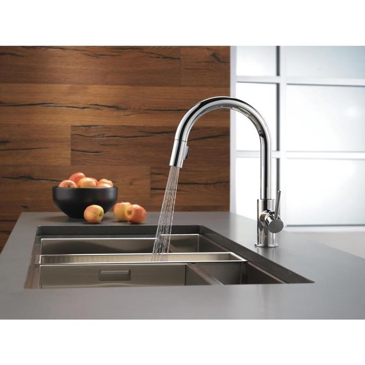Delta Trinsic Chrome 1-Handle Deck-Mount Pull-Down Handle Kitchen Faucet