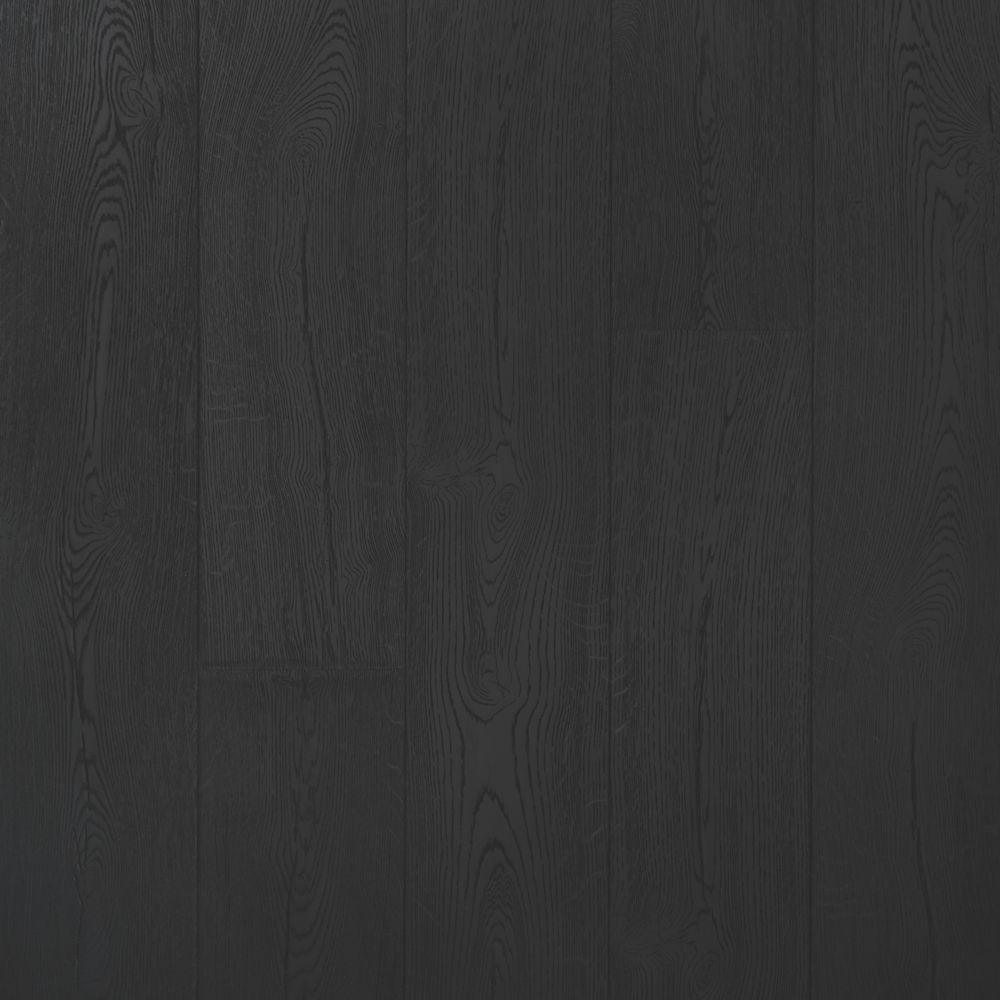 Outlast+ Waterproof Black Valley Oak 10 mm T x 6.14 in. W x 47.24 in. L Laminate Flooring (451.36 sq. ft./pallet)