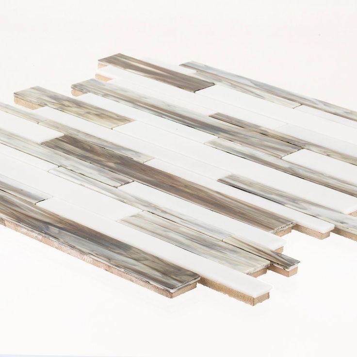 Jeffrey Court Coastal Skies Grey 14 in. x 11.75 in. x 8 mm Interlocking Glossy Glass Mosaic Tile
