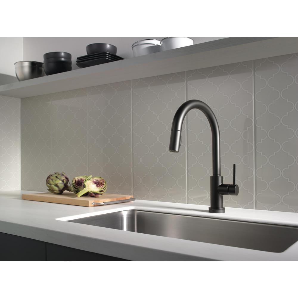 Trinsic Single-Handle Pull-Down Sprayer Kitchen Faucet with Touch2O Technology in Matte Black - Super Arbor