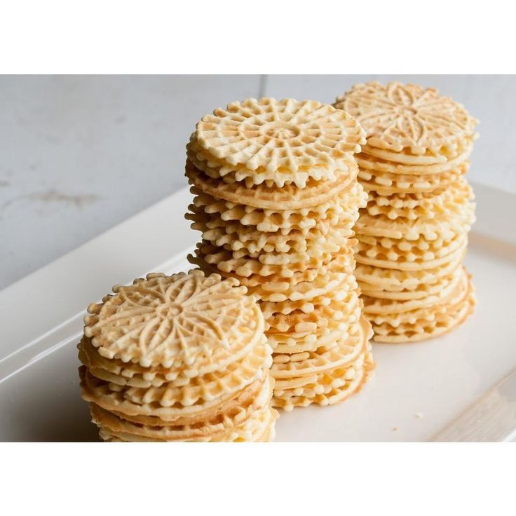 2-Slice Black Non-Stick Pizzelle Waffle Maker