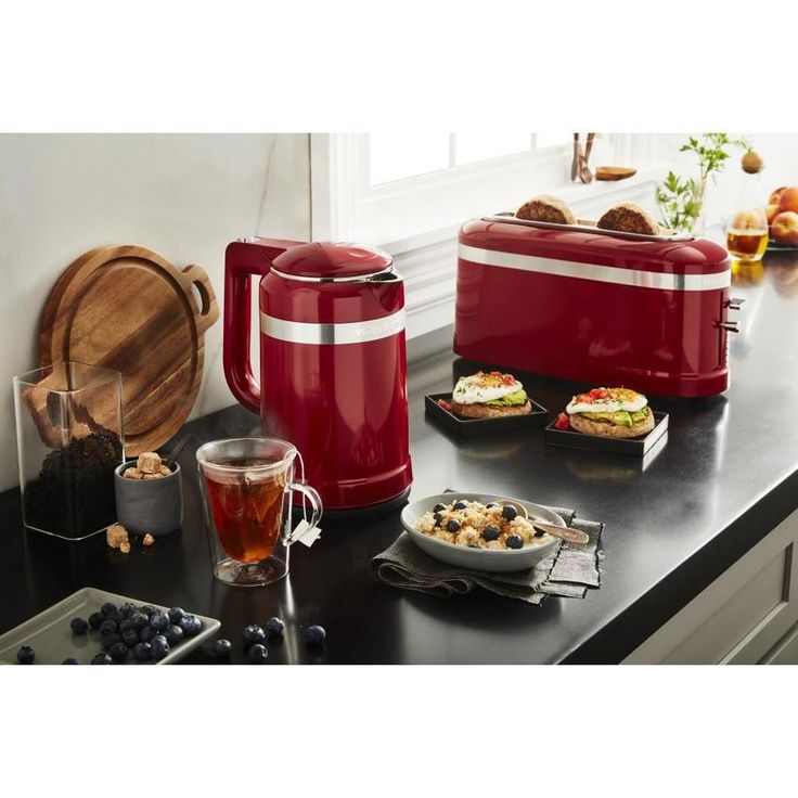 KitchenAid 2-Slice Red Toaster