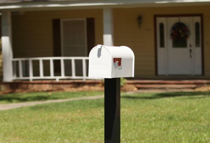 Gibraltar Mailboxes Classic Medium, Steel, Post Mount Mailbox, White, T1S00W00