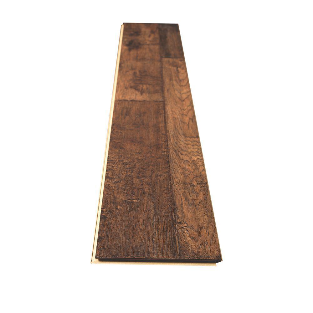 Outlast+ Waterproof Somerton Auburn Hickory 10 mm T x 7.48 in. W x 47.24 in. L Laminate Flooring (549.64 sq. ft./pallet)