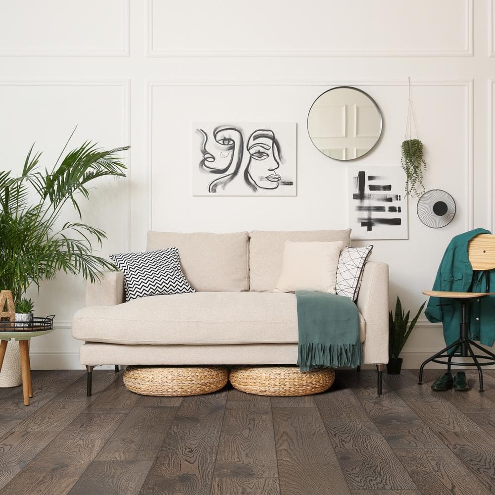 MSI Artesia Lane White Oak XL 1/2 in. T x 7.48 in. W Tongue and Groove Engineered Hardwood Flooring (1398.96 sq. ft./pallet)