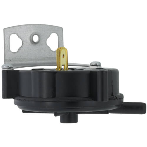 Goodman-Amana B1370150 pressure switch - detail view (Product Type: Pressure Switch)