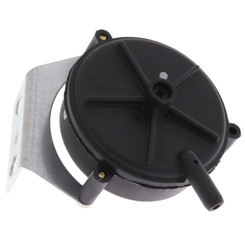 Goodman-Amana B1370159 pressure switch - detail view (Product Type: Pressure Switch)