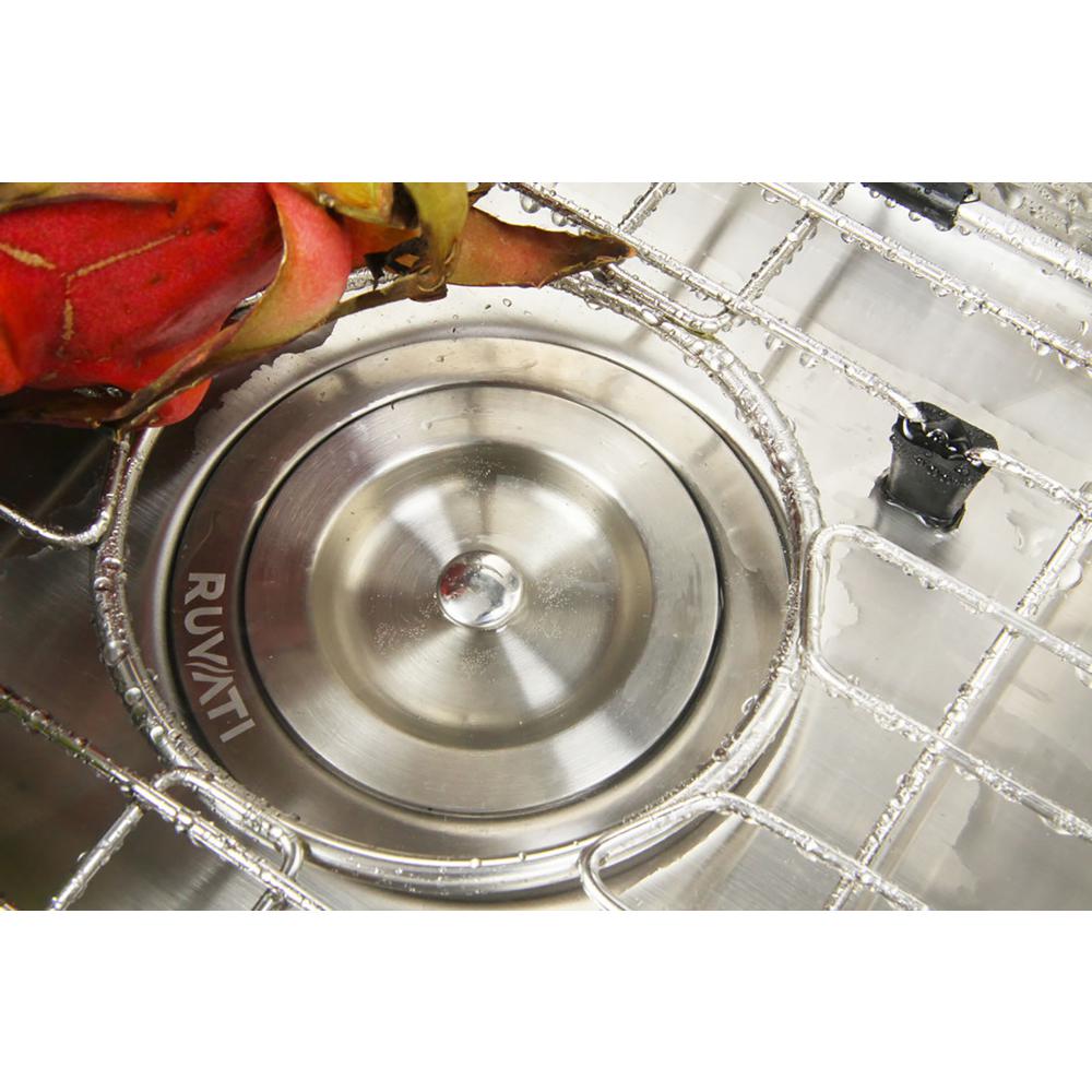 32 in. Low-Divide Double Bowl 50/50 Undermount 16-Gauge Stainless Steel Kitchen Sink