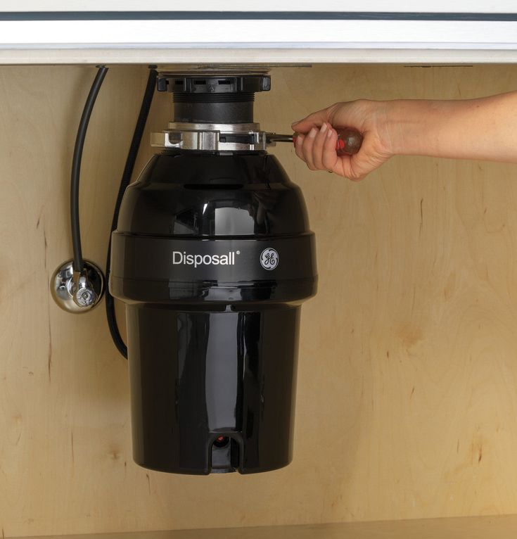 GE 1-HP Continuous Feed Noise Insulation Garbage Disposal