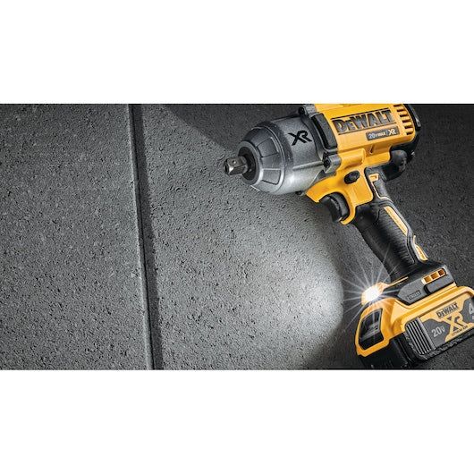 20-Volt MAX XR Cordless Brushless High Torque 1/2 in. Impact Wrench w/ Detent Pin Anvil,Battery 4.0Ah,Charger & Tool Bag