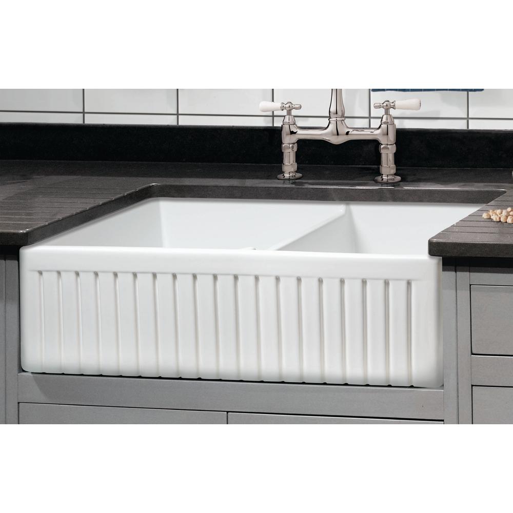Sutton Place Farmhouse Fireclay 33 in. 55/45 Double Bowl Kitchen Sink with Grid with Grid and Strainer