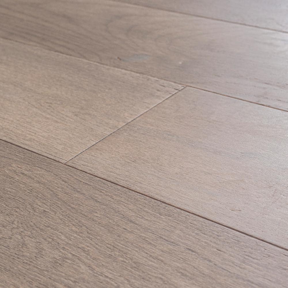 MSI Baker Cove White Oak XL 1/2 in. T x 7.48 in. W Tongue and Groove Engineered Hardwood Flooring (35.34 sq. ft./case)