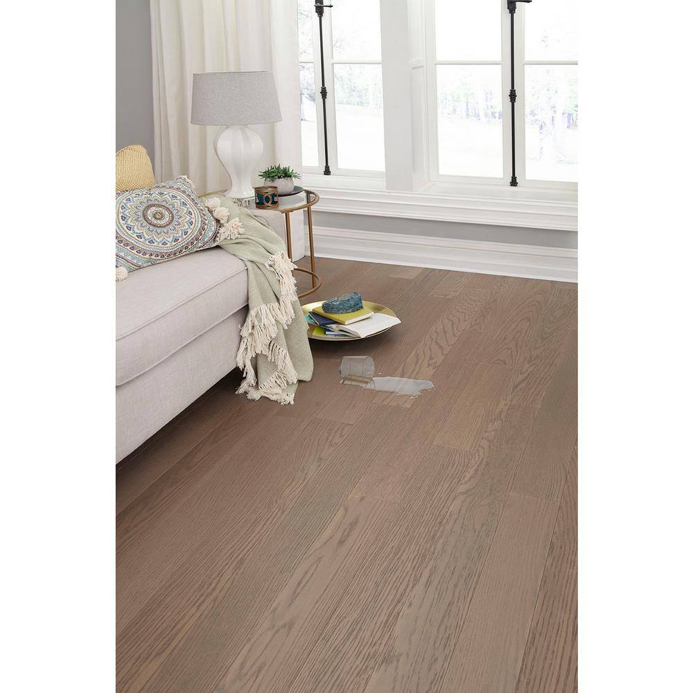 OptiWood Banff White Oak 2/7 in. T x 5 in. W Click Lock Wire Brushed Engineered Hardwood Flooring (16.7 sq.ft./case)