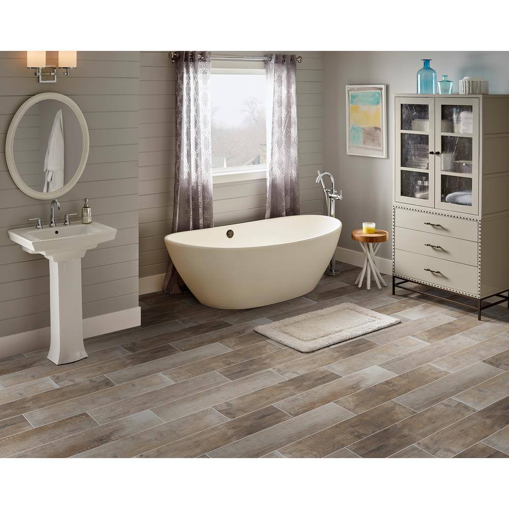 MSI Barnwood Cognac 8 in. x 36 in. Matte Porcelain Floor and Wall Tile, 20 Cases (280 sq. ft./Pallet)