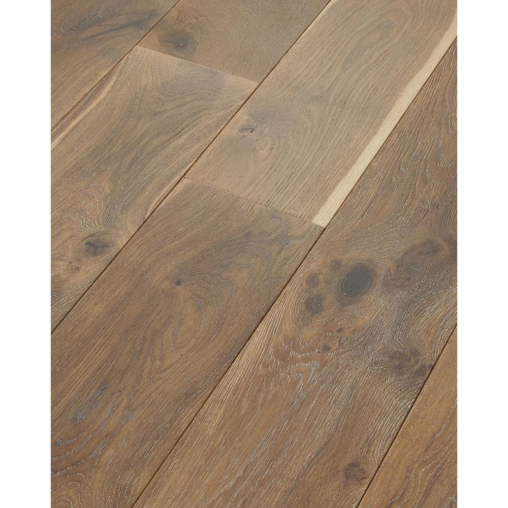 Shaw Richmond Baroque White Oak 9/16 in. T X 7.5 in. W Tongue and Groove Engineered Hardwood Flooring (31.09 sq.ft./case)