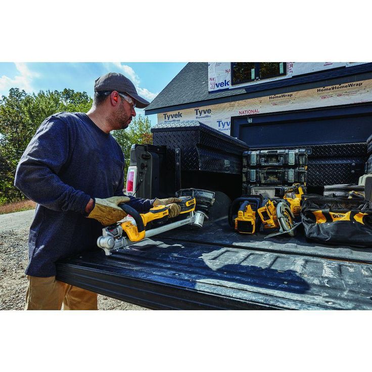 DEWALT 14 in. 20V MAX Brushless Cordless String Trimmer with Bonus Bare Cordless Handheld Blower and Hedge Trimmer Included