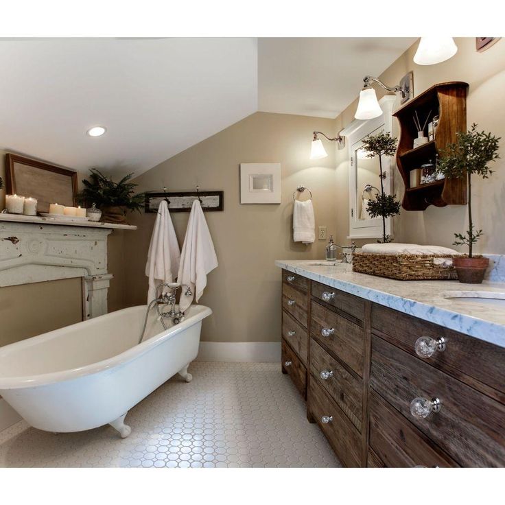 1-3/5 in. Satin Nickel with Clear Bubble Glass Round Cabinet Knob
