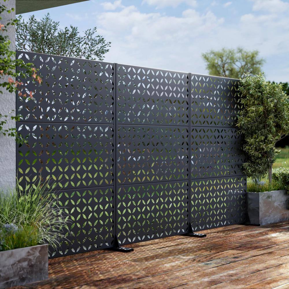 cadeninc 3.92 ft. x 6 ft. Black Metal Privacy Screen Panel