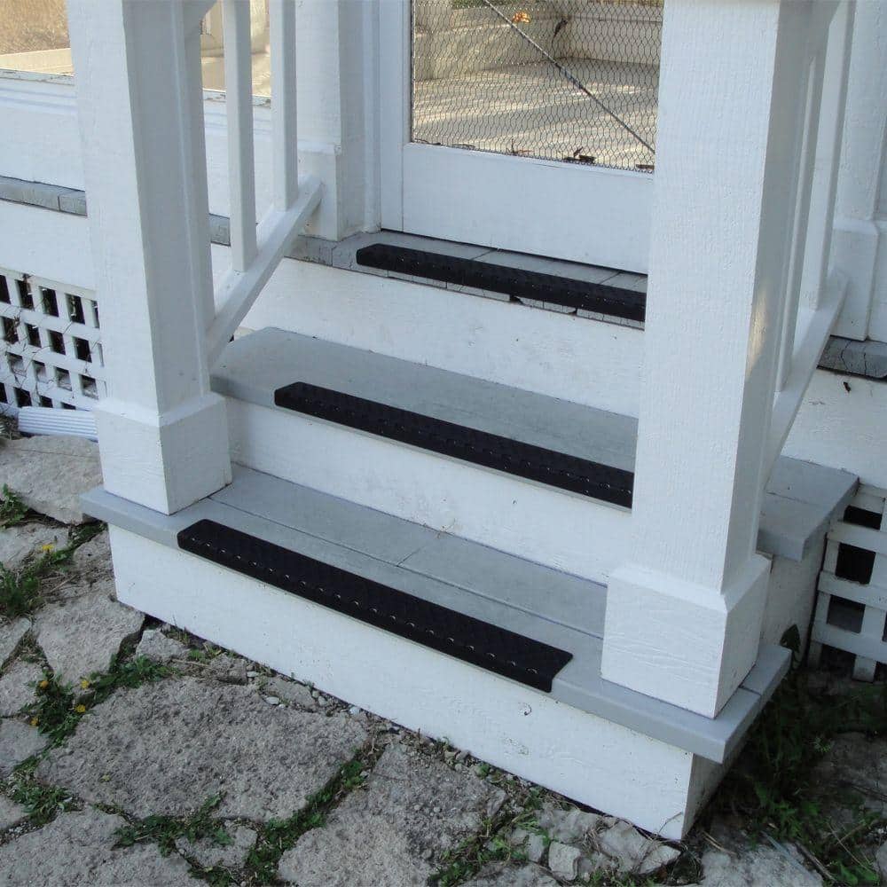 Handi Treads 2.75 in. x 30 in. x 1.125 in. Non-Slip Aluminum Nosing, Black