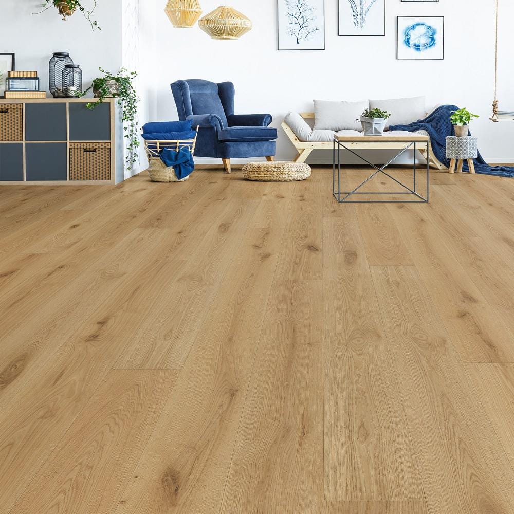 Selkirk Bold Cambridge Oak 5/8 in. T x 7.5 in. W Tongue and Groove Wire Brushed Engineered Hardwood Flooring (31.1 sq.ft./case)