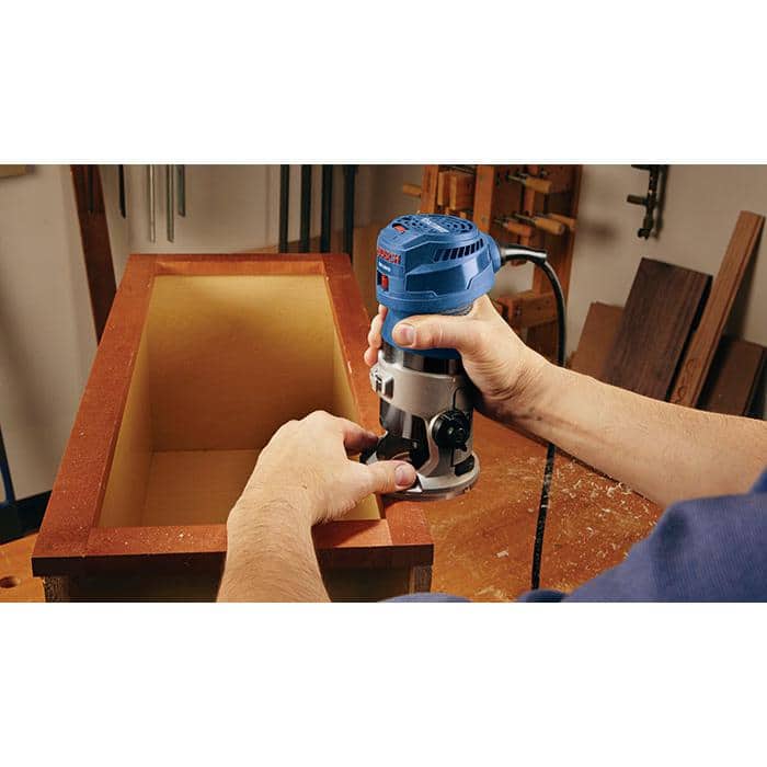 Bosch 7 Amp 1-1/4 HP Variable Speed Fixed-Base Palm Corded Router Kit, GKF125CEK