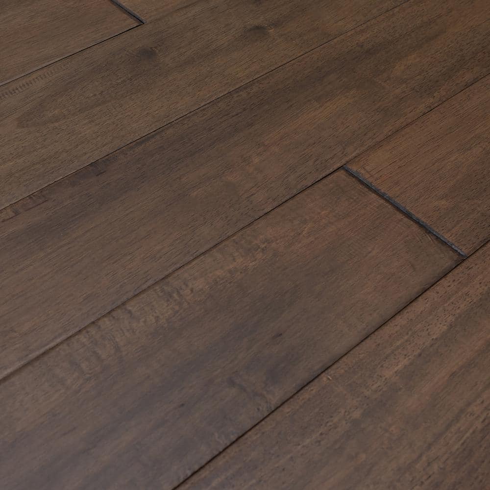 ASPEN FLOORING Bradford Caucho Wood 3/4 in. T x 4.5 in. W Light Distressed Solid Hardwood Flooring (21.82 sqft/case)