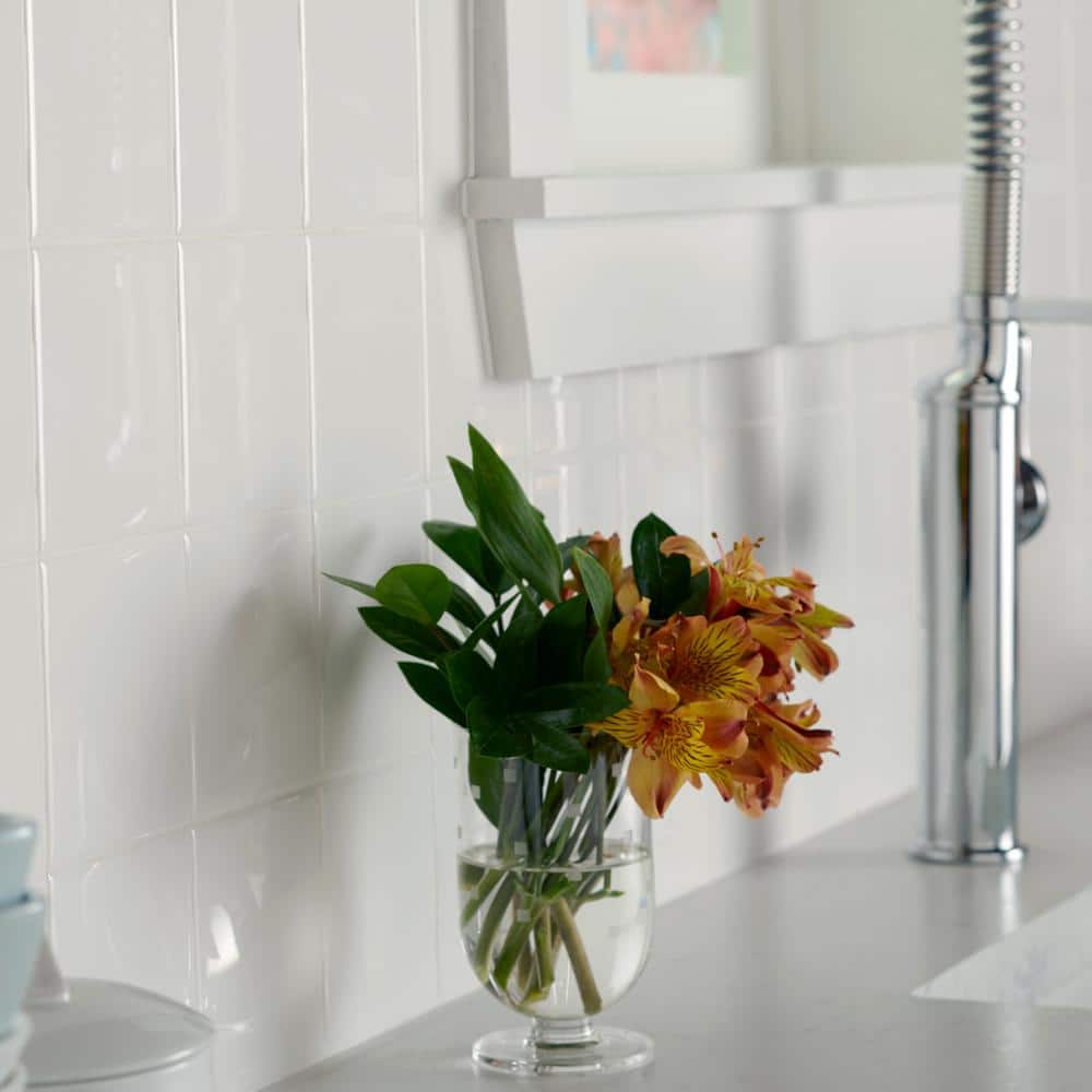 Daltile Restore Bright White 4-1/4 in. x 4-1/4 in. Ceramic Wall Tile (12.5 sq. ft. / Case)