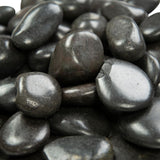 Black Polished 0.5 cu. ft . 0.75 to 1.25 in. Pebbles. 40 lb. Bag (28 Bags / Pallet) - Super Arbor