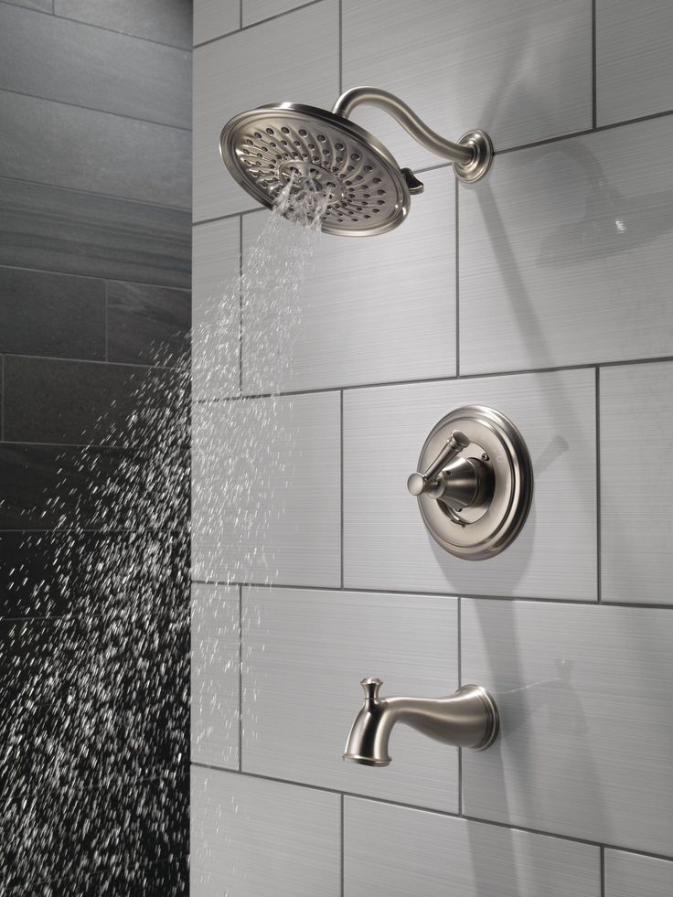 Delta Valdosta with H2Okinetic Technology Spotshield Brushed Nickel 1-Handle Bathtub and Shower Faucet with Valve