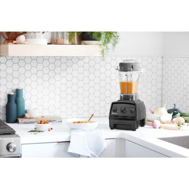 Explorian E310 Series 10-Speed Black 48 oz. Blender