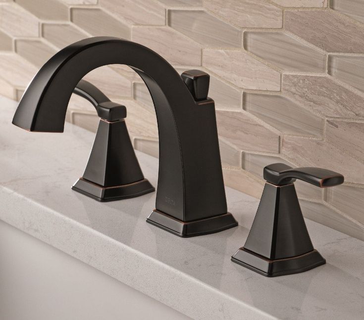 Delta Flynn Oil Rubbed Bronze 2-Handle Widespread WaterSense Bathroom Sink Faucet with Drain