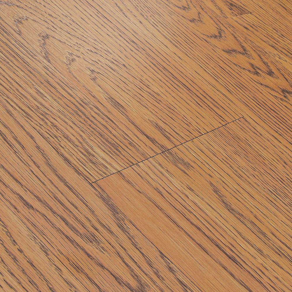 Pergo XP Classic Auburn Oak 8 mm T x 7.48 in. W x 47.24 in. L Laminate Flooring (19.63 sq. ft. / case)