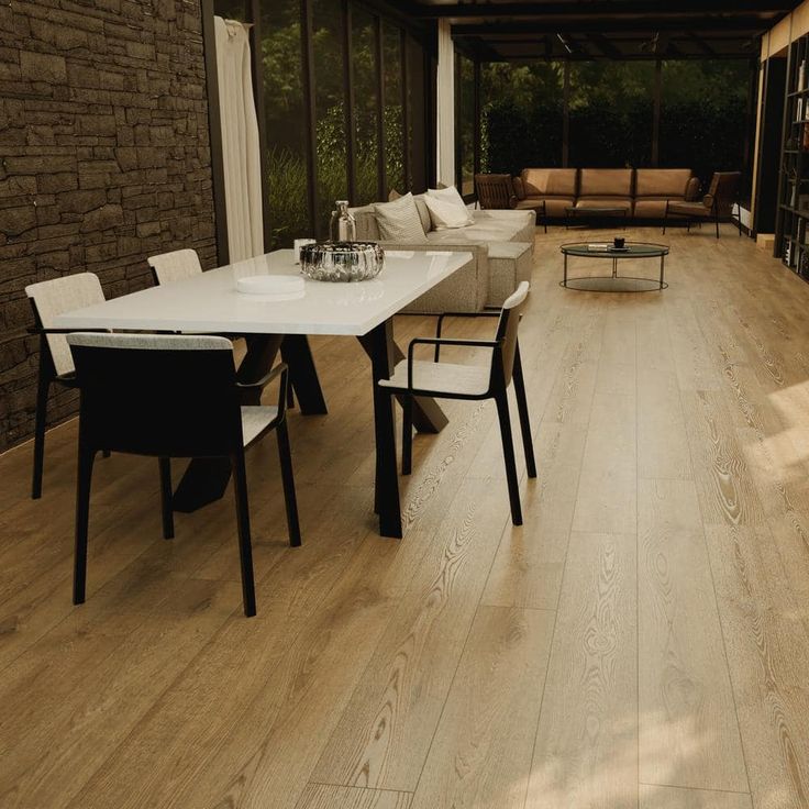 Home Decorators Collection Southern Oak 12 mm T X 7.6 W Waterproof Laminate Flooring (21.06 sq. ft./Case)