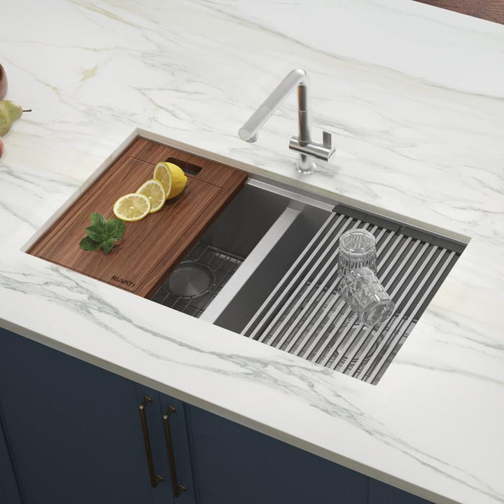 33 in. Double Bowl 50/50 Undermount 16-Gauge Stainless Steel Ledge Workstation Kitchen Sink with Accessories - Super Arbor