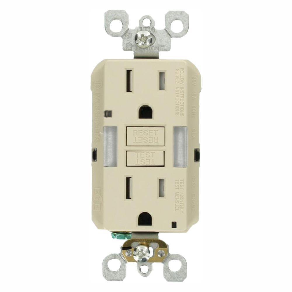 15 Amp Self-Test¬†SmartlockPro Combo Duplex Guide Light and Tamper Resistant GFCI Outlet, White (3-Pack) - Super Arbor