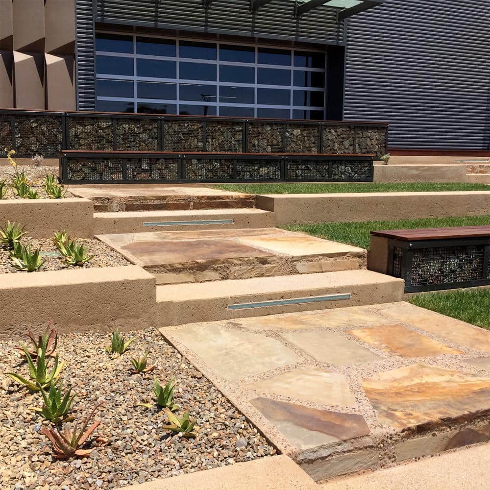 Southwest Boulder & Stone 16 in. x 12 in. x 2 in. 120 sq. ft. Cameron Natural Flagstone for Landscape, Gardens and Pathways