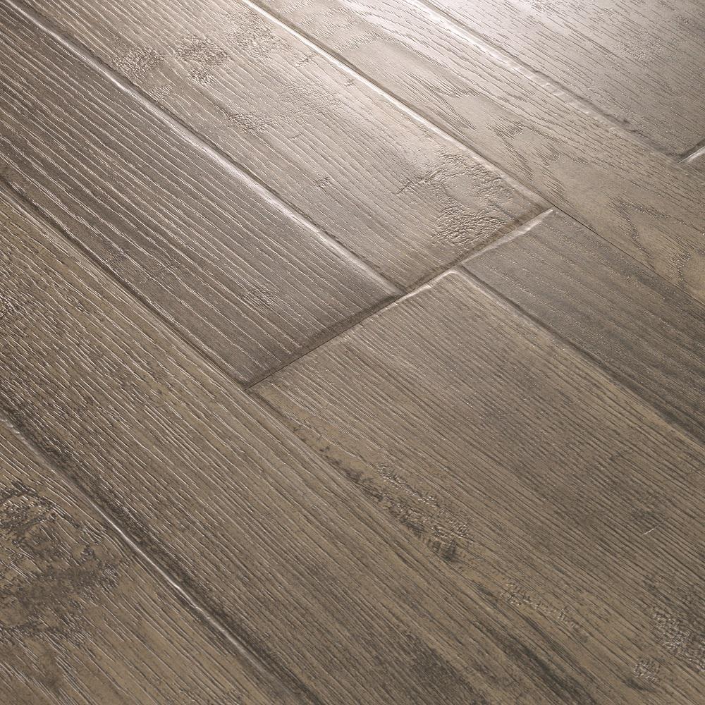 Pergo Outlast+ Waterproof Bayshore Grey Hickory 10 mm T x 7.48 in. W x 47.24 in. L Laminate Flooring (19.63 sq. ft. / case)