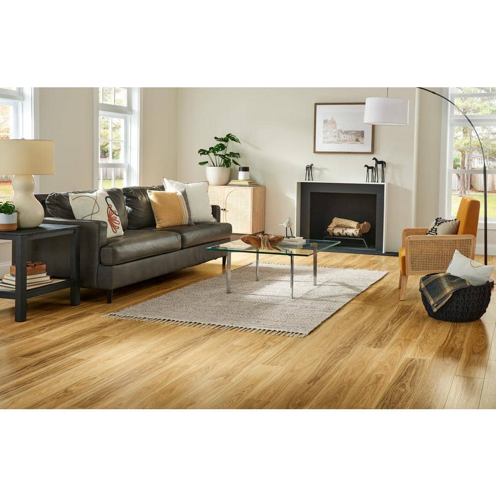 Pergo XP+ Cheshire Bluff Hickory 10 mm T x 6.1 in. W Waterproof Laminate Wood Flooring (20.15 sqft/case)