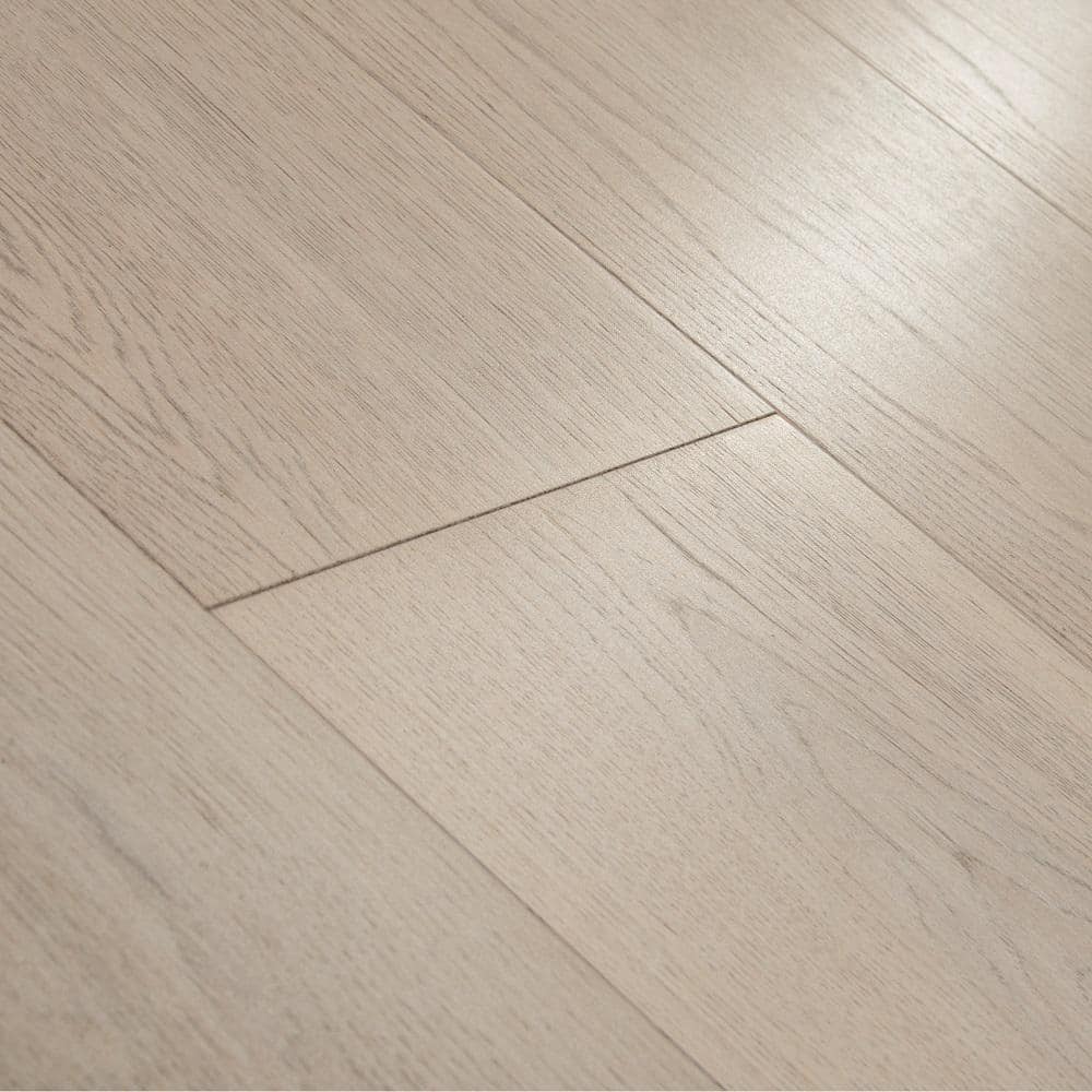 Pergo Defense+ Claremore Bay Oak 3/8 in. T x 7.5 in. W Click Lock Engineered Hardwood Flooring (1104.3 sq.ft./pallet)