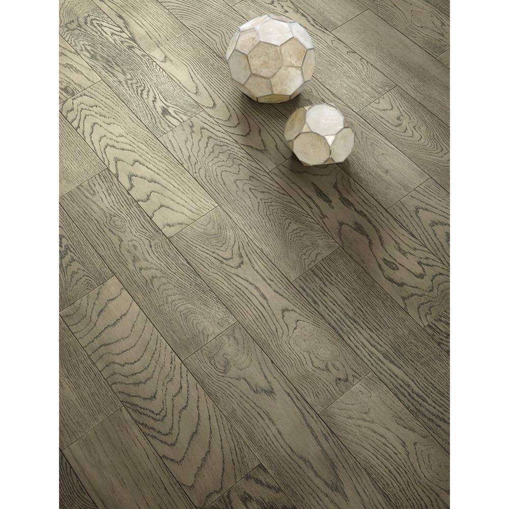 Shaw Rodeo Drive Coach White Oak 1/2 in. T X 5 in. W Tongue and Groove Engineered Hardwood Flooring (27.9 sq.ft./case)