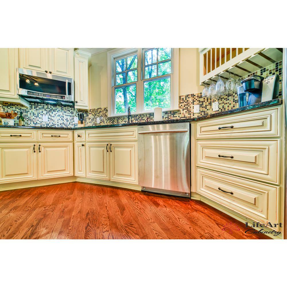 LIFEART CABINETRY Princeton Assembled 33 in. x 34.5 in. x 24 in. Base Lazy Susan Cabinet in Creamy White
