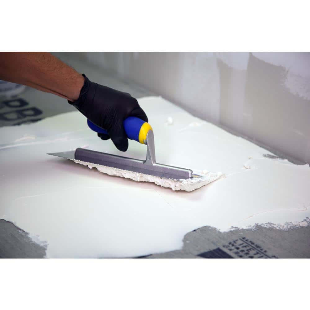 Custom Building Products OmniGrip 3.5 Gal. (14 qt.) Premium Lightweight Adhesive for Tile and Stone