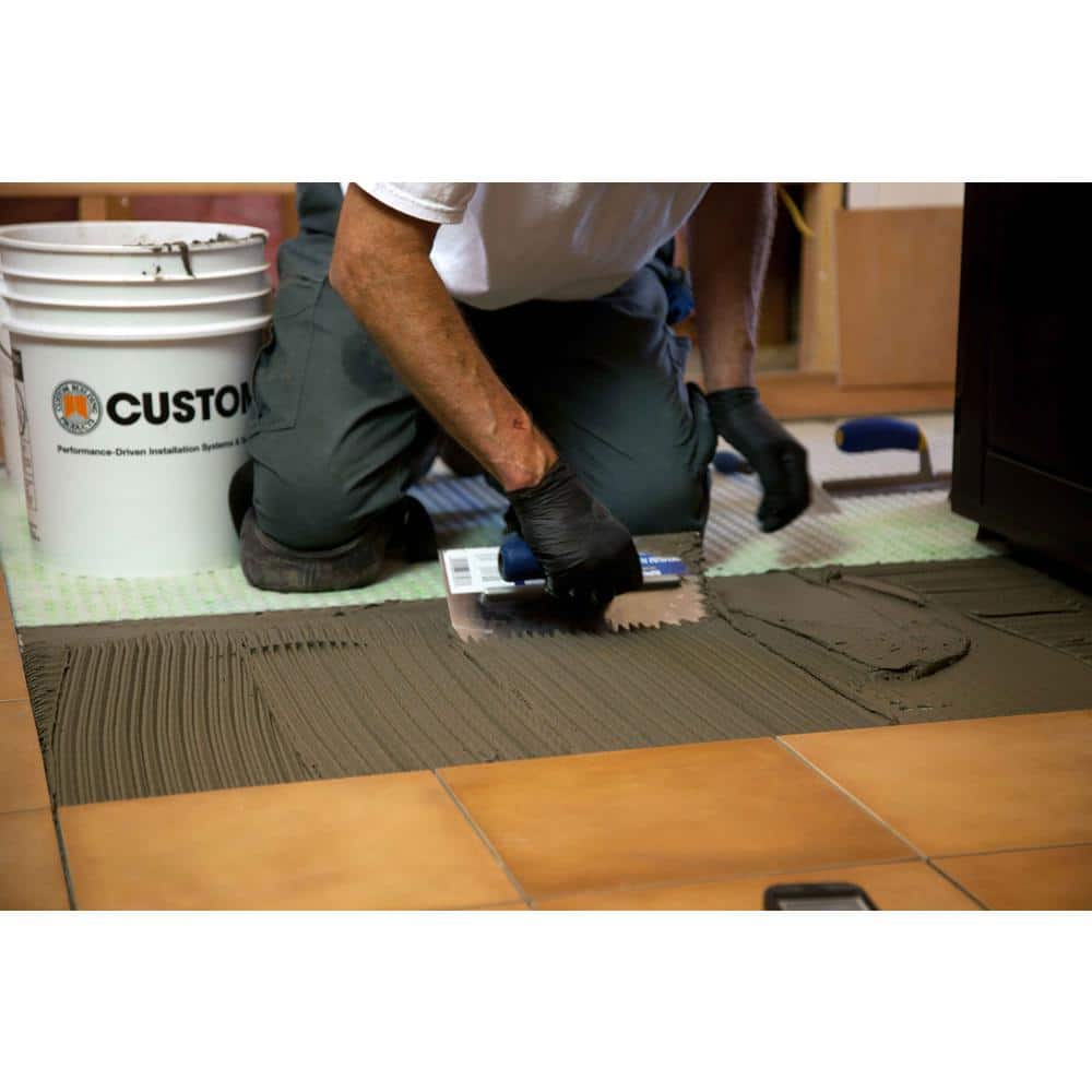 Custom Building Products MegaLite 30 lb. Gray Ultimate Crack Prevention Large Format Tile Mortar