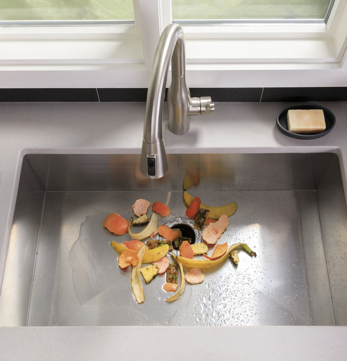 GE Disposall 3/4 HP Continuous-Feed Garbage Disposal, Non-Corded (GFC720N)