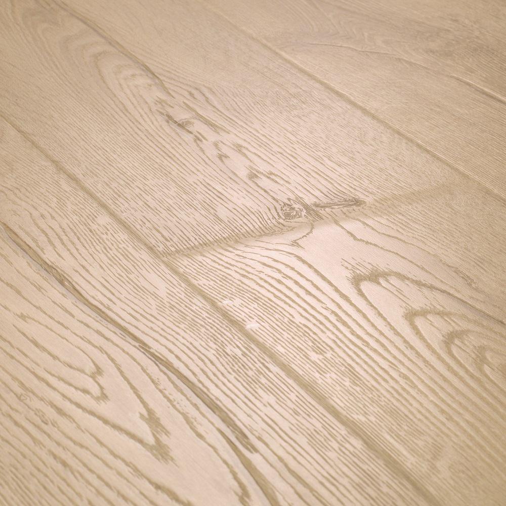 Pergo Outlast+ Waterproof Vienna Oak 10 mm T x 7.48 in. W x 47.24 in. L Laminate Flooring (549.64 sq. ft. / pallet)