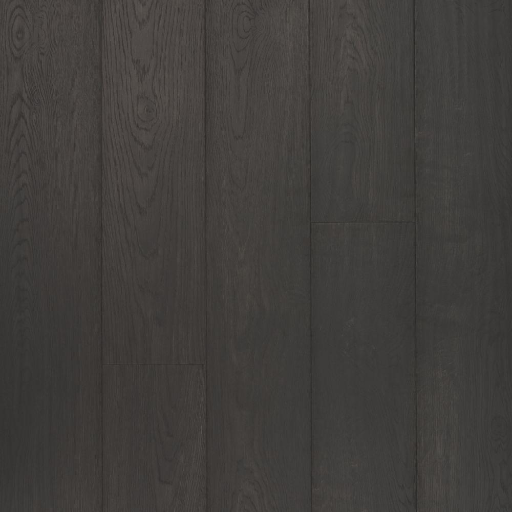 Outlast+ Waterproof Black Valley Oak 10 mm T x 6.14 in. W x 47.24 in. L Laminate Flooring (451.36 sq. ft./pallet)