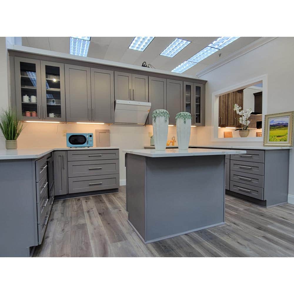 LIFEART CABINETRY Lancaster Gray Plywood Shaker Stock Assembled Base Blind Corner Kitchen Cabinet 39 in. W x 34.5 in. H x 24 in. D