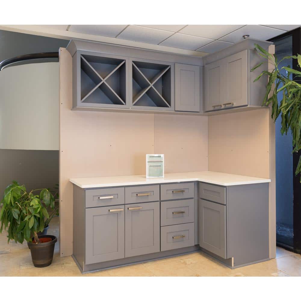 LIFEART CABINETRY Lancaster Gray Plywood Shaker Stock Assembled Base Blind Corner Kitchen Cabinet 39 in. W x 34.5 in. H x 24 in. D