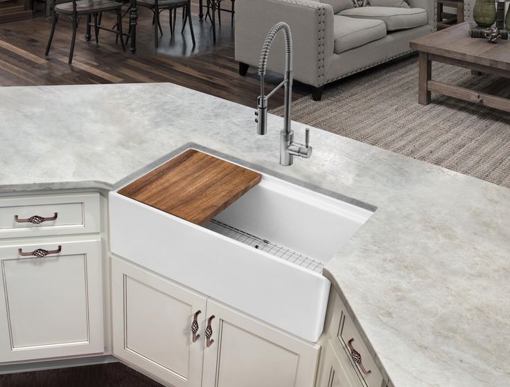 Superior Sinks 33-in x 19-in White Single Bowl Tall (8-in or Larger) Undermount Apron Front/Farmhouse Residential Workstation Kitchen Sink