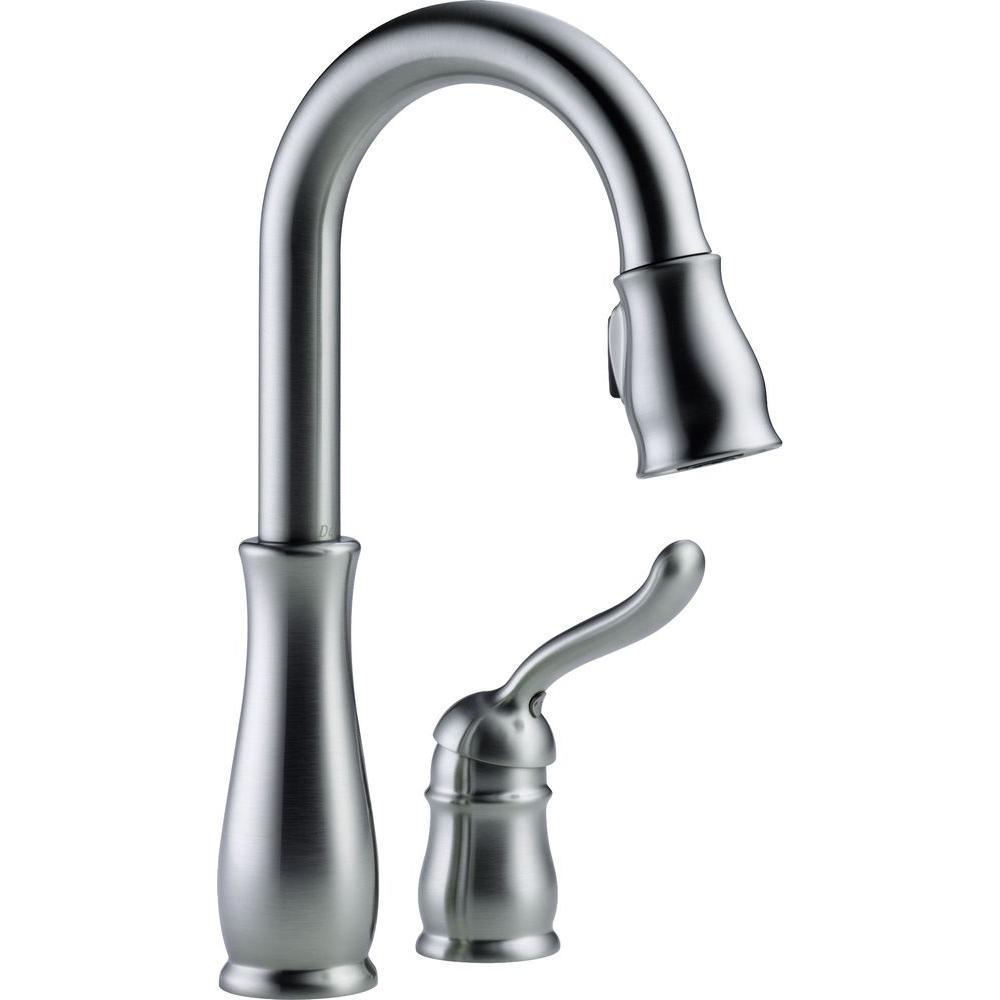 Leland Single-Handle Pull-Down Sprayer Kitchen Faucet with MagnaTite Docking in Venetian Bronze - Super Arbor